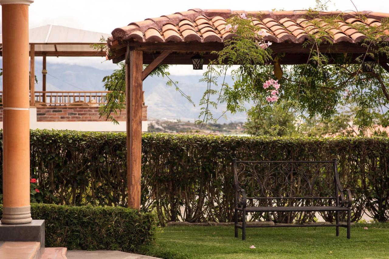 Hosteria Quinta San Miguel Ibarra Dış mekan fotoğraf